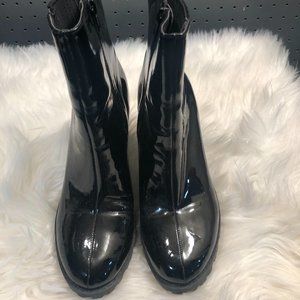 Forever 21 Platform Boots Black Faux Patent Leather Booties 8 New